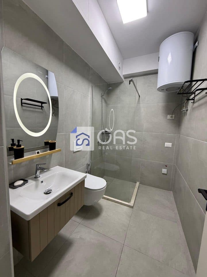 Jepet apartament me qera 1+1 ne Porcelan 3