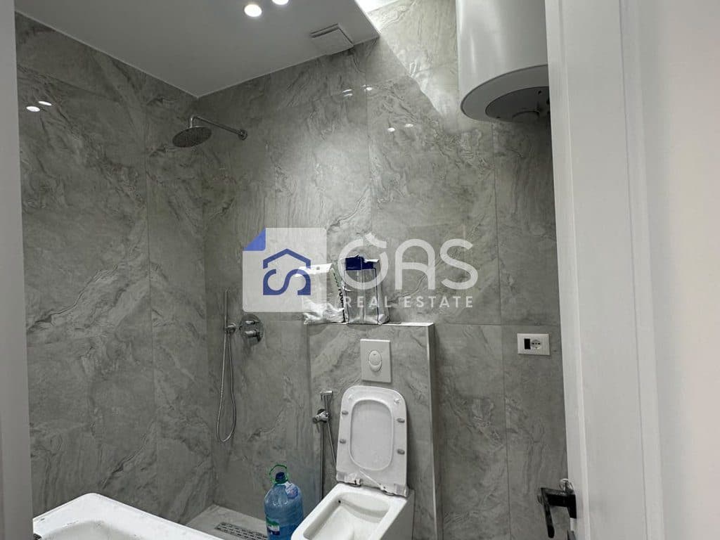 Shitet apartament 1+1 tek Rruga Bardhyl. 4
