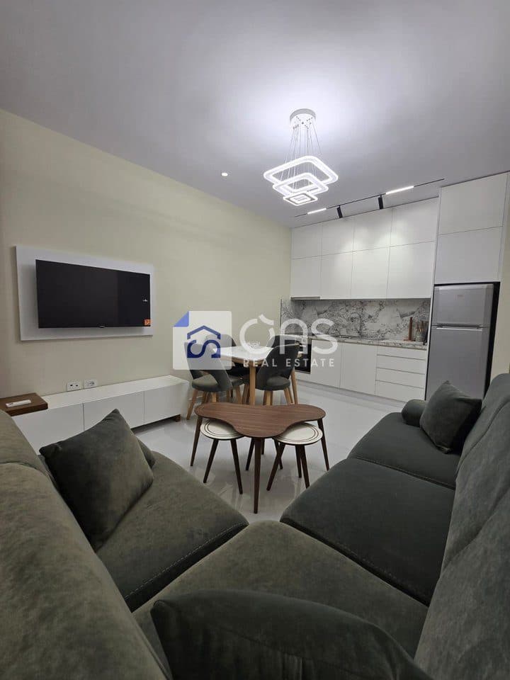 Jepet me qera apartament 1+1 univers city 2