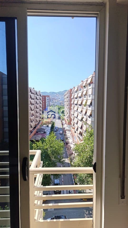 Jepet apartament me qera 1+1 Perball Delijorgjit