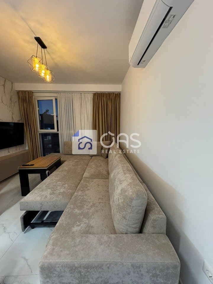 Jepet apartament 1+1 me qera ne Astir (Kompleksi Molla). 2