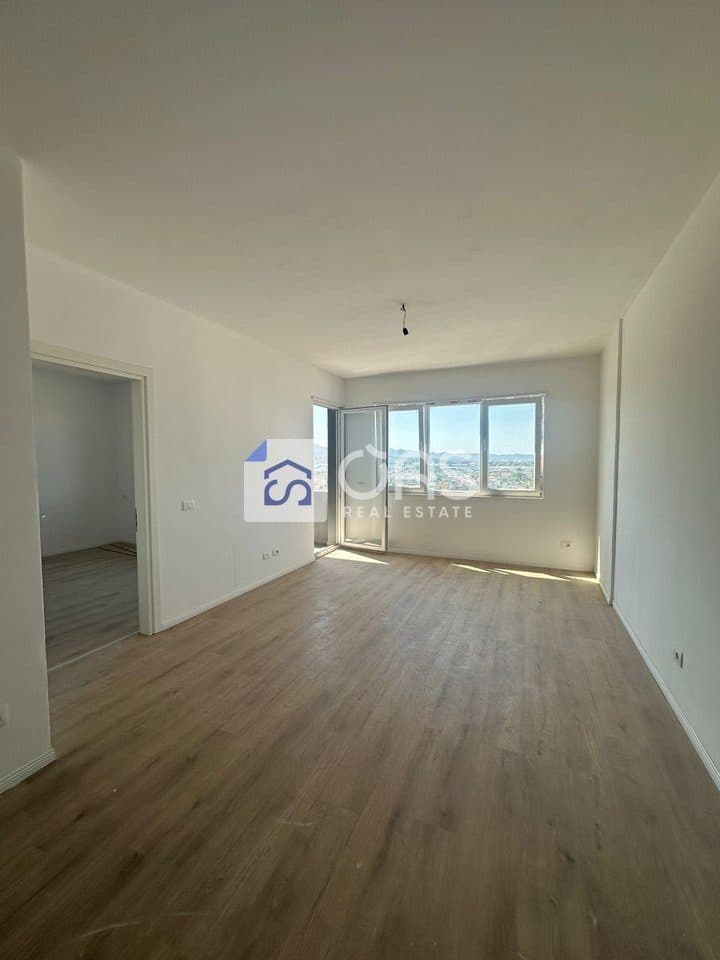 Jepet me qera Apartament 1+1 Tek Univers City 2