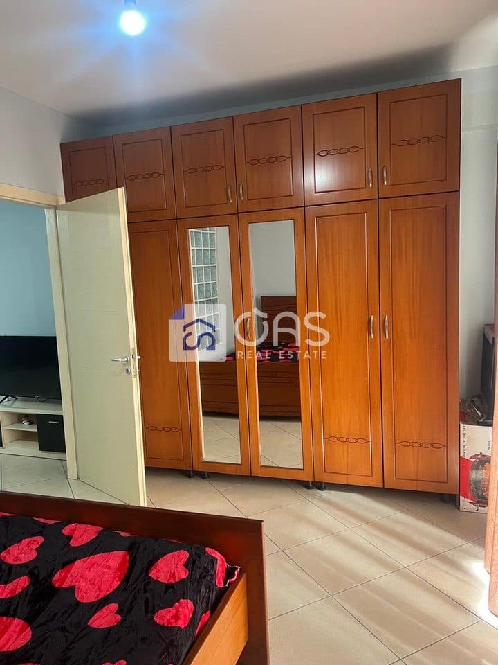 Jepet apartament me qera 1+1 Kthesa E Kamzes 4