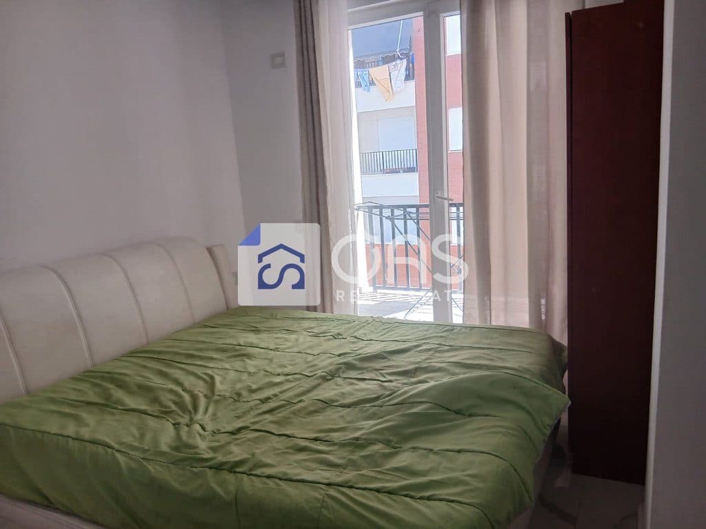 Jepet apartament me qera 1+1 Ne Kamez