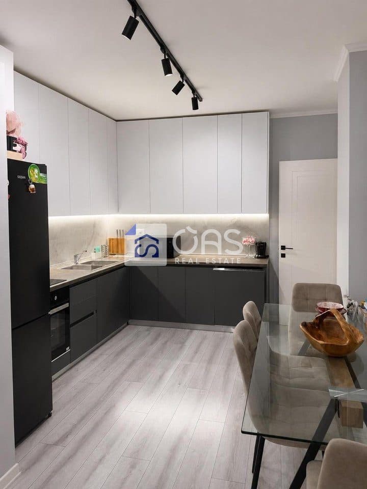 Jepet apartament me qera 1+1 te Liqeni i Thate 2