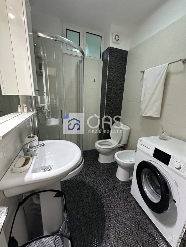 Jepet apartament me qera 2+1+2 tek Liqeni i Thate 4