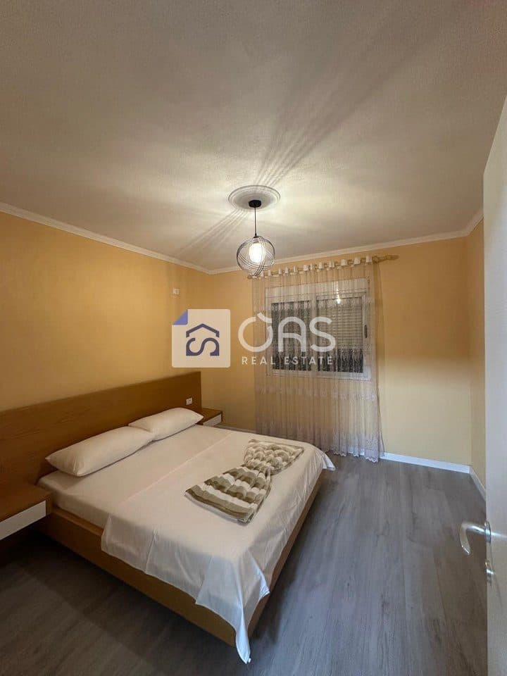 Jepet apartament me qera 1+1 Ne Brryl 2