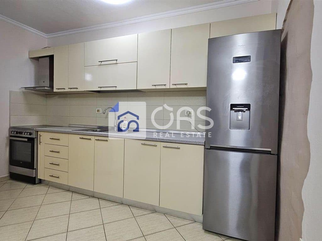 Jepet me qera apartament 2+1 ne 5 Maj 2