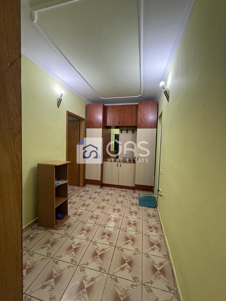 shitet apartament 1+1 pallati me shigjeta 3