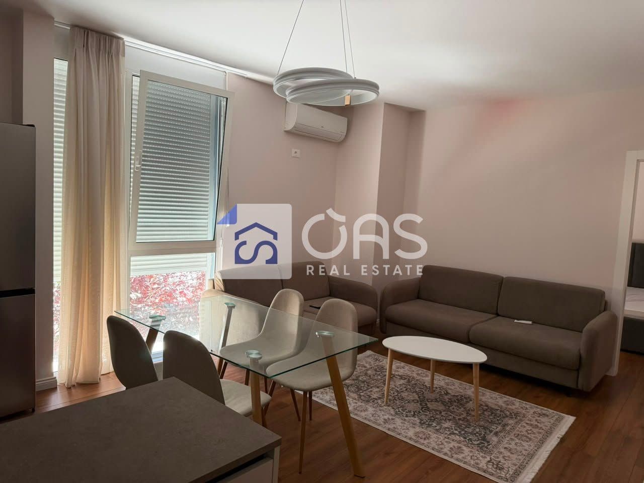 Jepet me qera apartament 2+1 RRUGA BARRIKADAVE 2