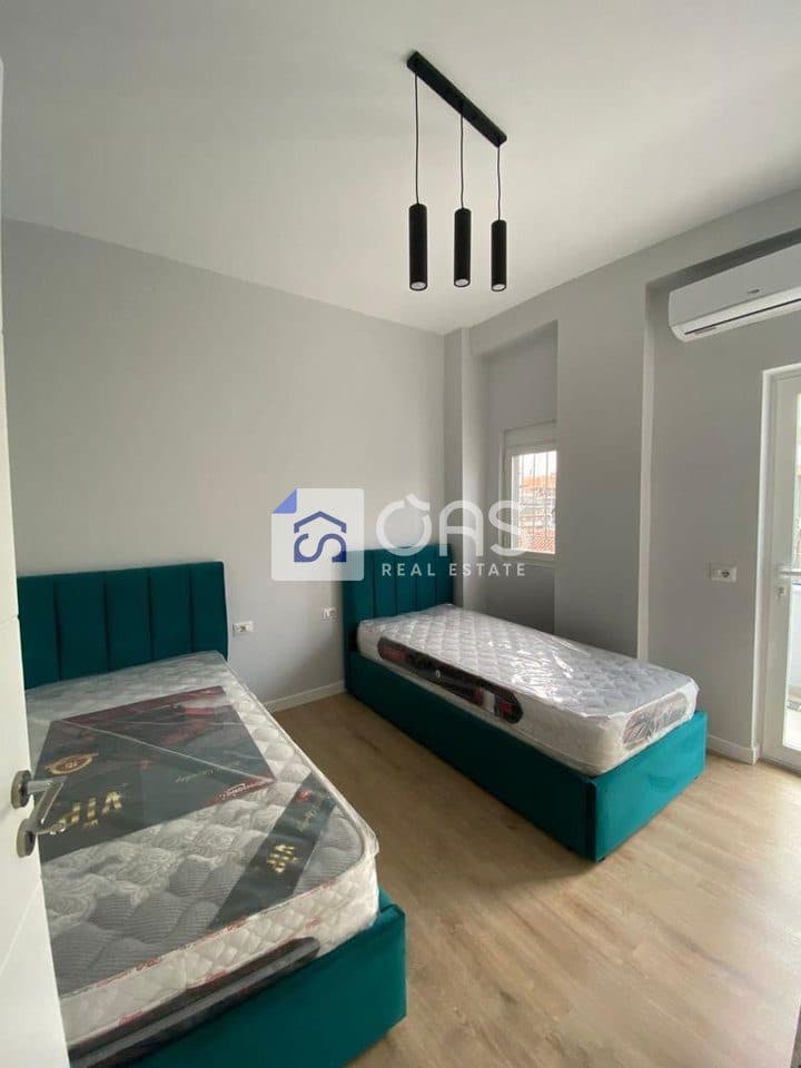 Jepet me qera apartament 2+1 tek 21 Dhjetori. 4