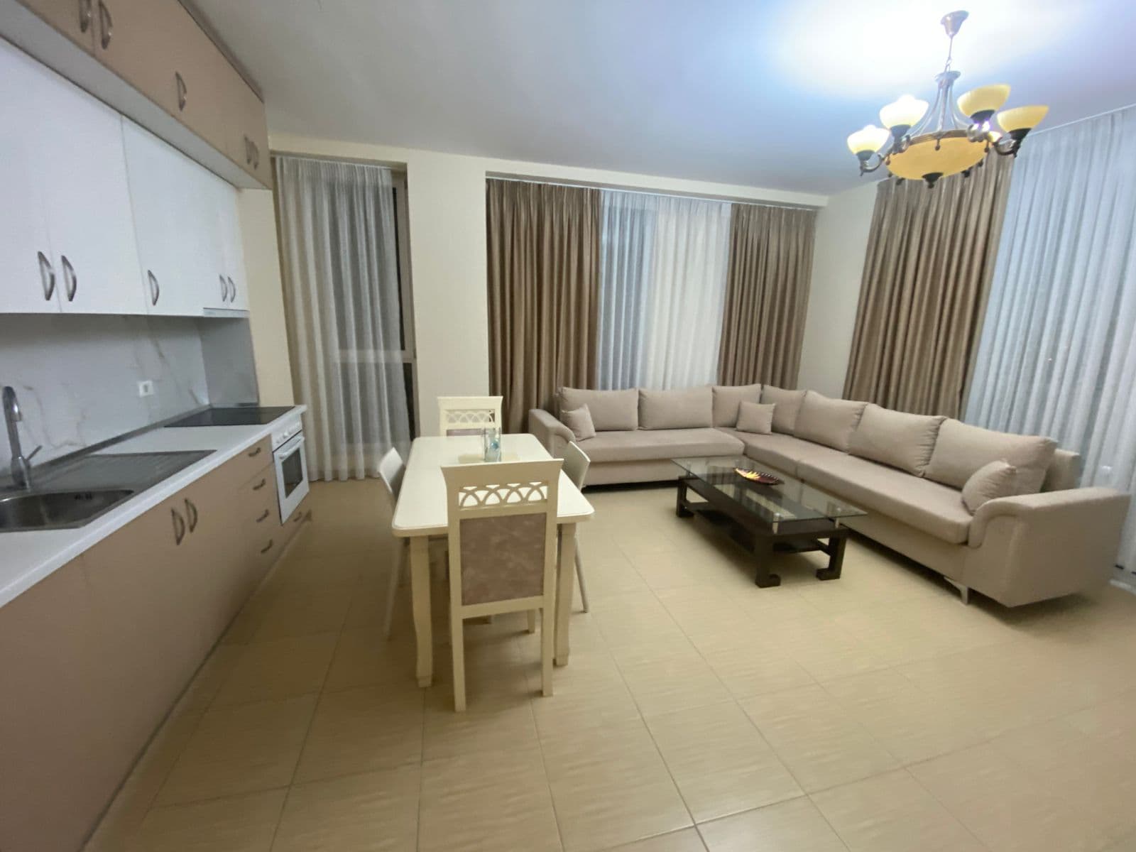 Jepet apartament me qera 2+1 Bulevard i Ri
