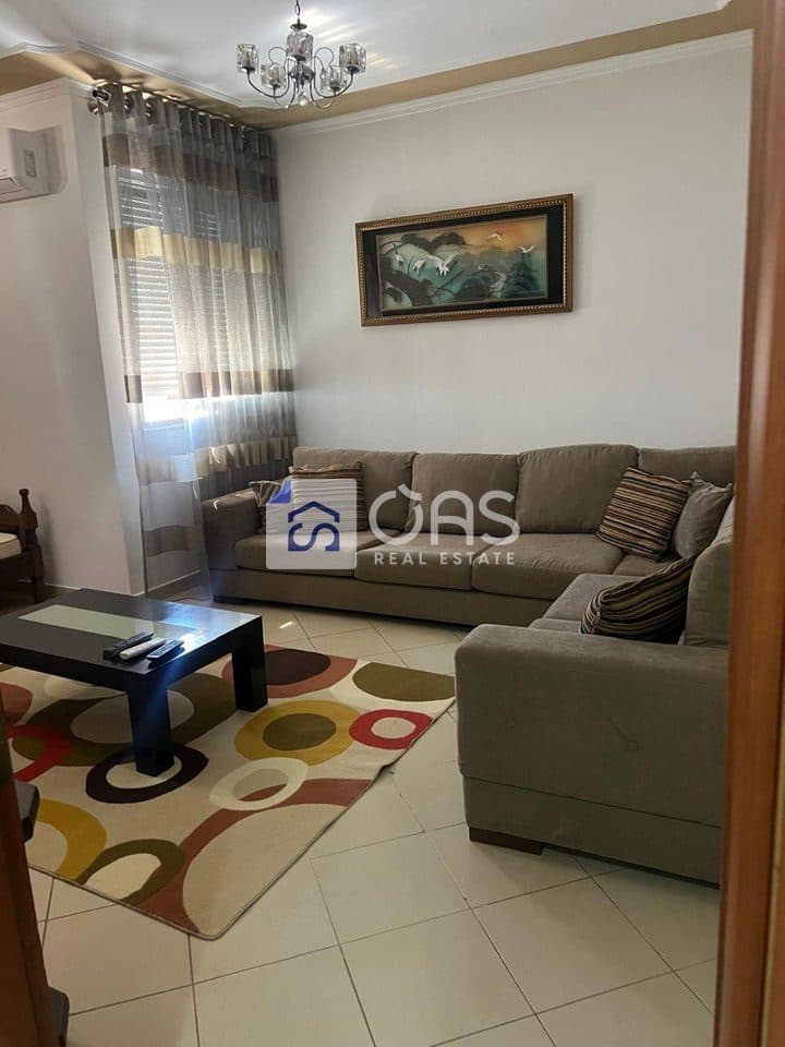 Jepet apartament me qera 2+1 Rruga e Kavajes 4