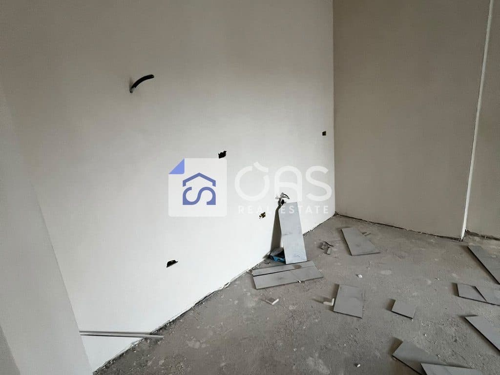 Shitet apartament 1+1 ne Kamez. 3