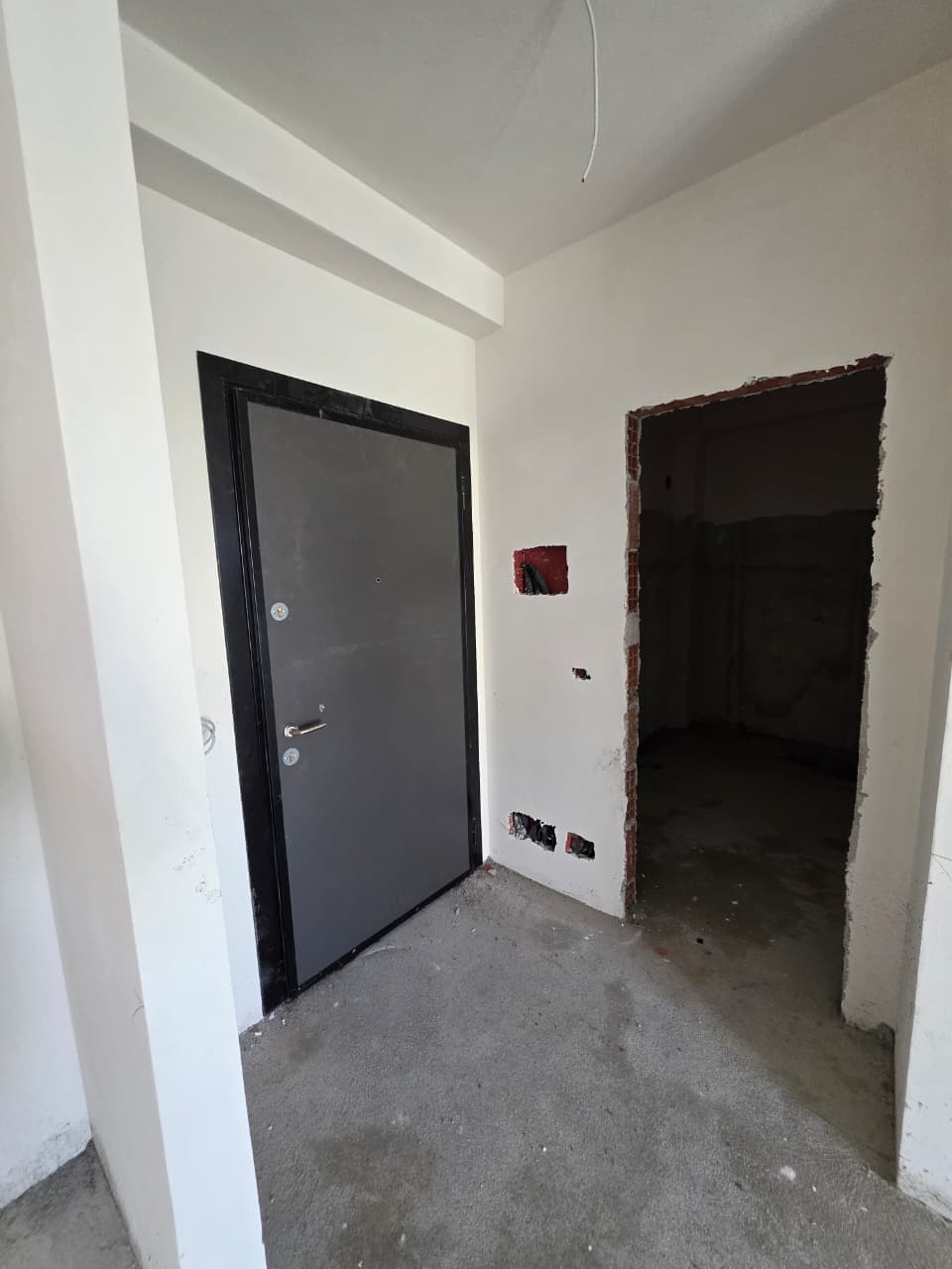 Shitet apartament 1+1 tek Rruga e Dibres 100.000 euro 2