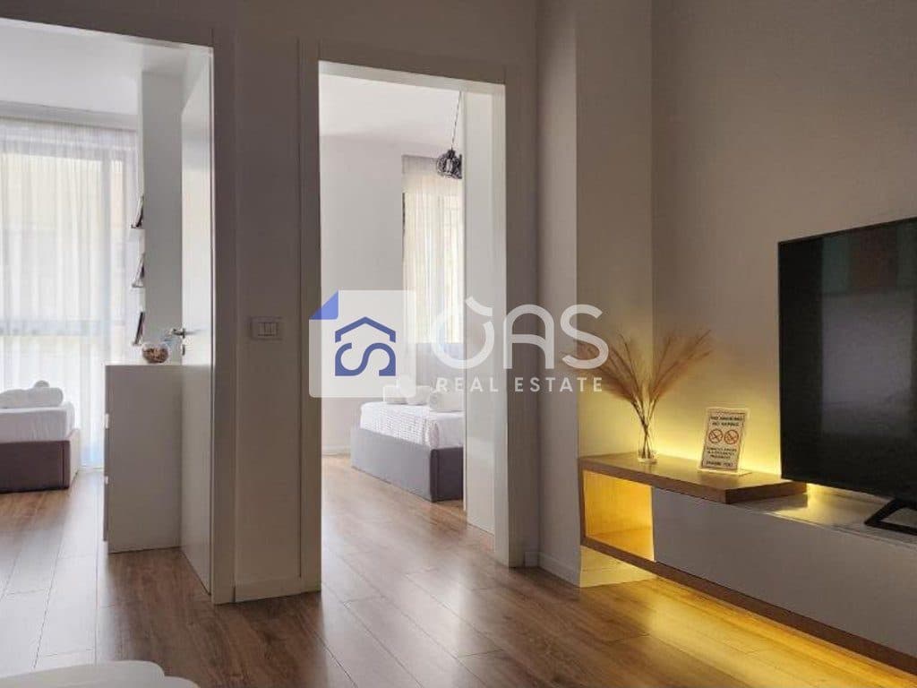 Jepet me qera apartament 2+1 te Rruga e Kavajes