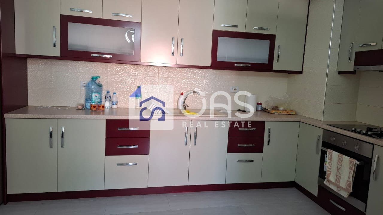 Jepet me qera apartament 2+1+2 ne Astir pran Vila L 2