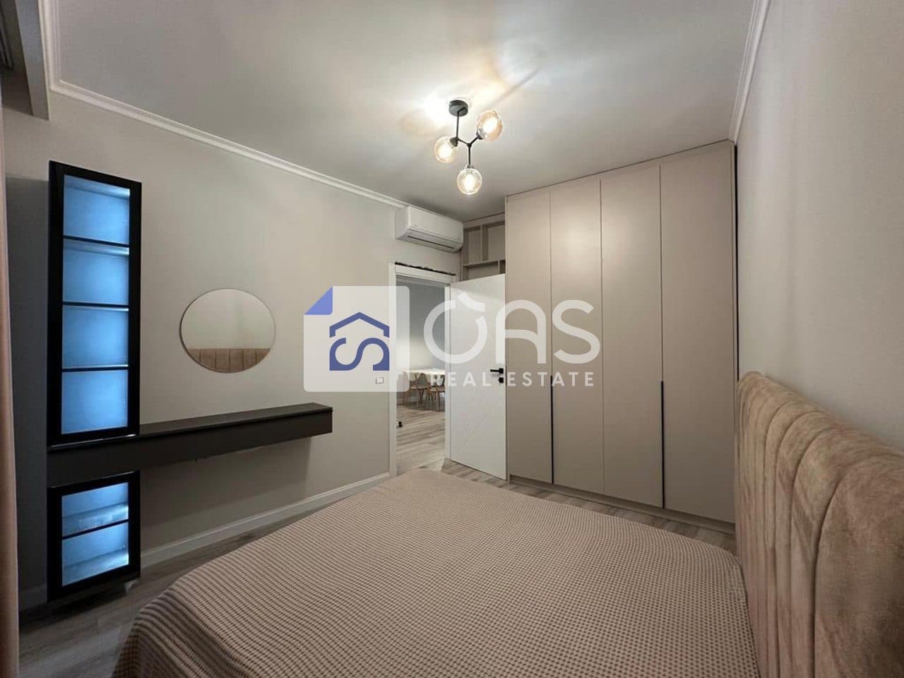 Jepet me qera apartament 1+1 pran Teg ( Rose Garden Residenc)