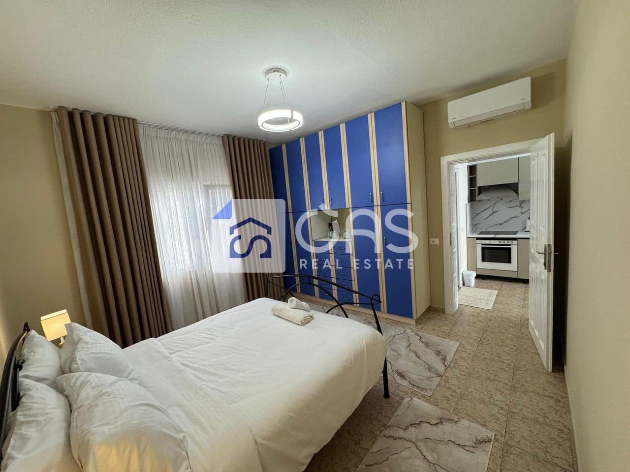 Jepet apartament me qera 1+1+ parkim ne Shkoze 3