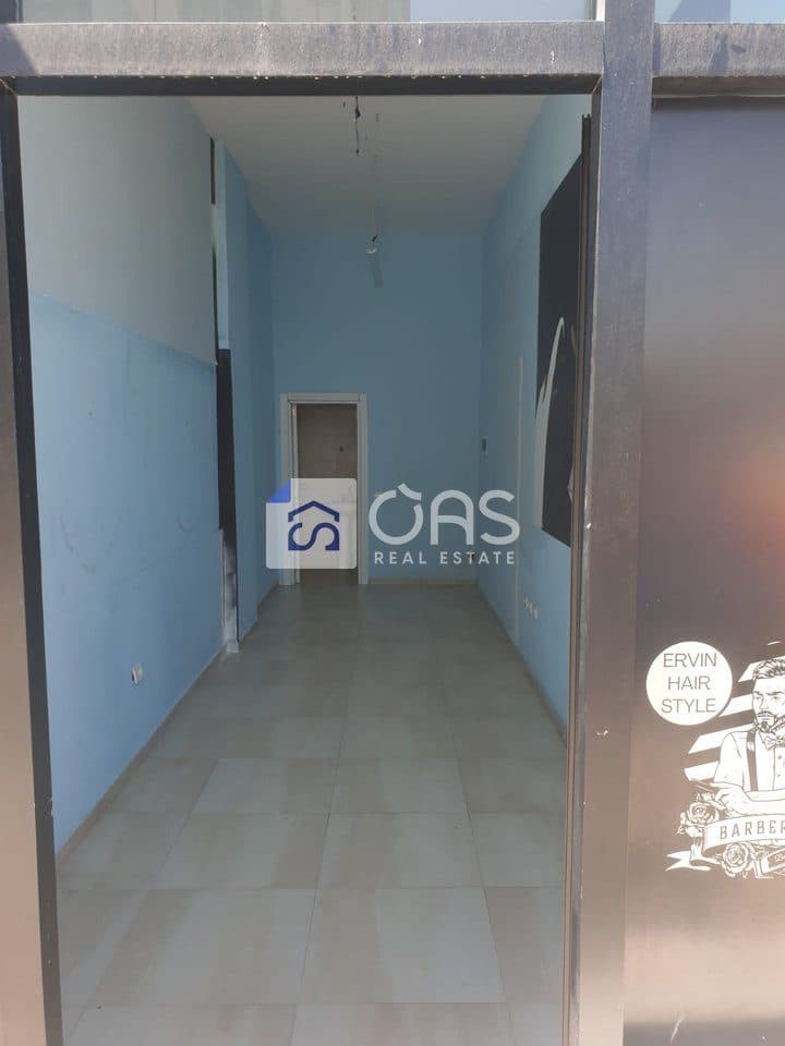 Dyqan Me Qira në Ish Parku, Tiranë - 420€ | 23 m²