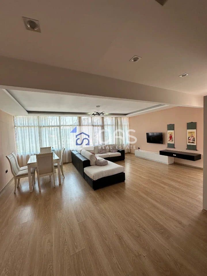 Jepet me qera apartament 2+1 Laprak