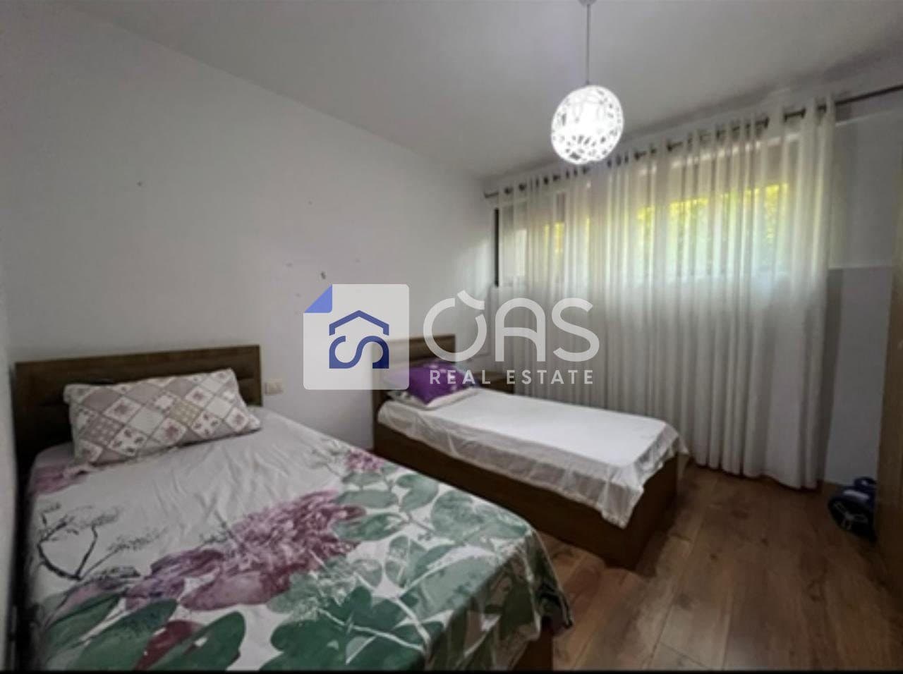 Jepet apartament me qera 2+1 tek Kopshti Botanik. 4