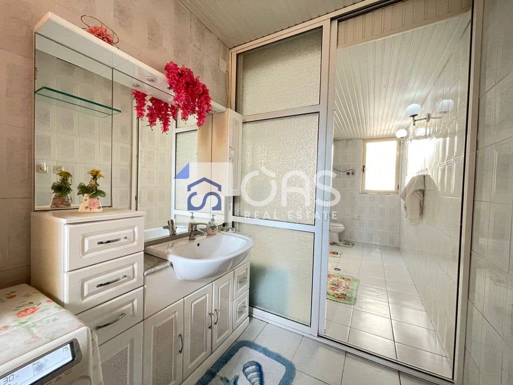 Jepet me qera Apartament 2+1 tregu elektrik 4