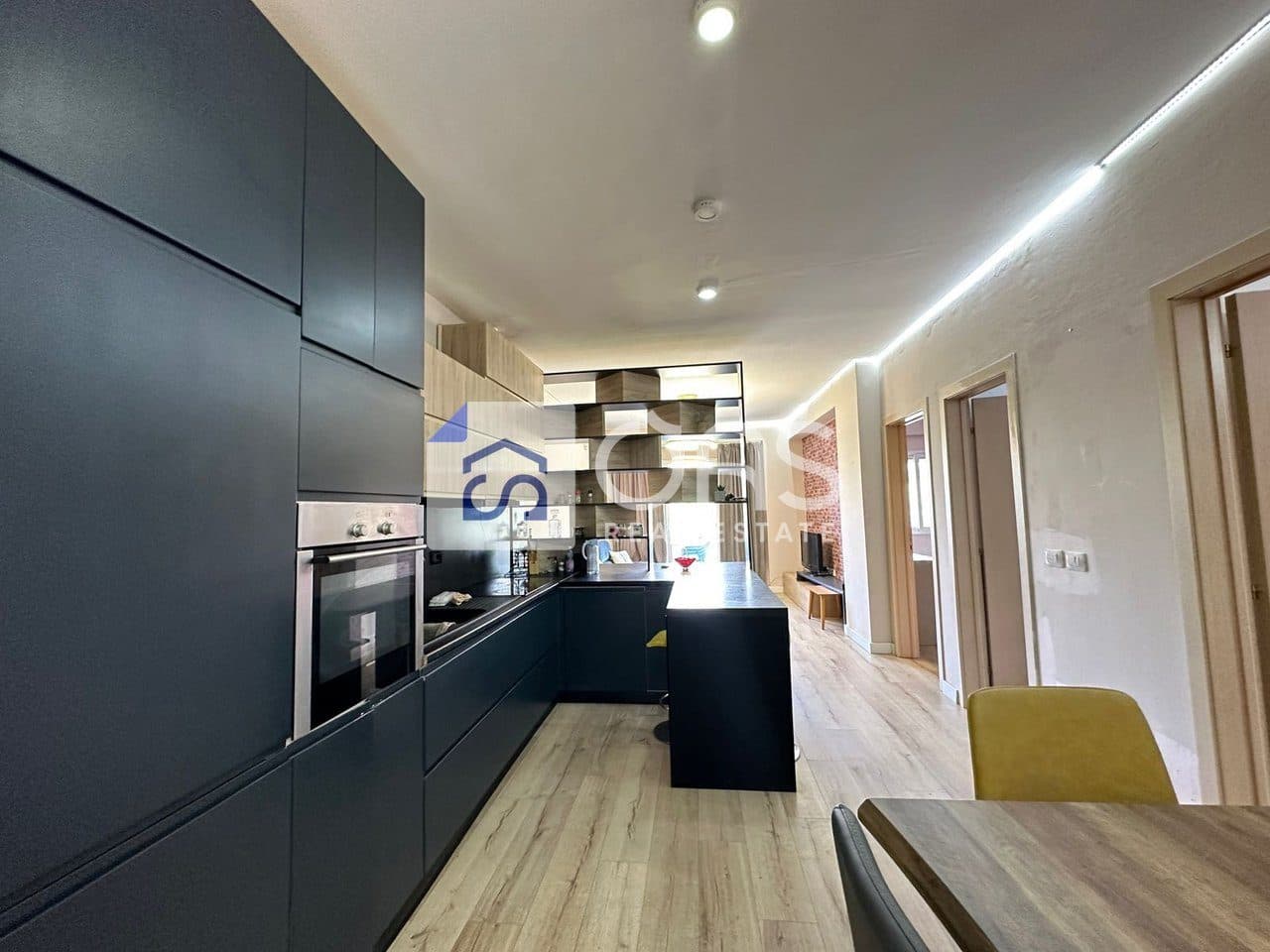 Jepet apartament me qera 2+1 Ne Fresk 3