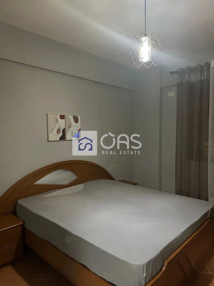 Jepet apartament me qera 2+1 Myslym Shyri 4
