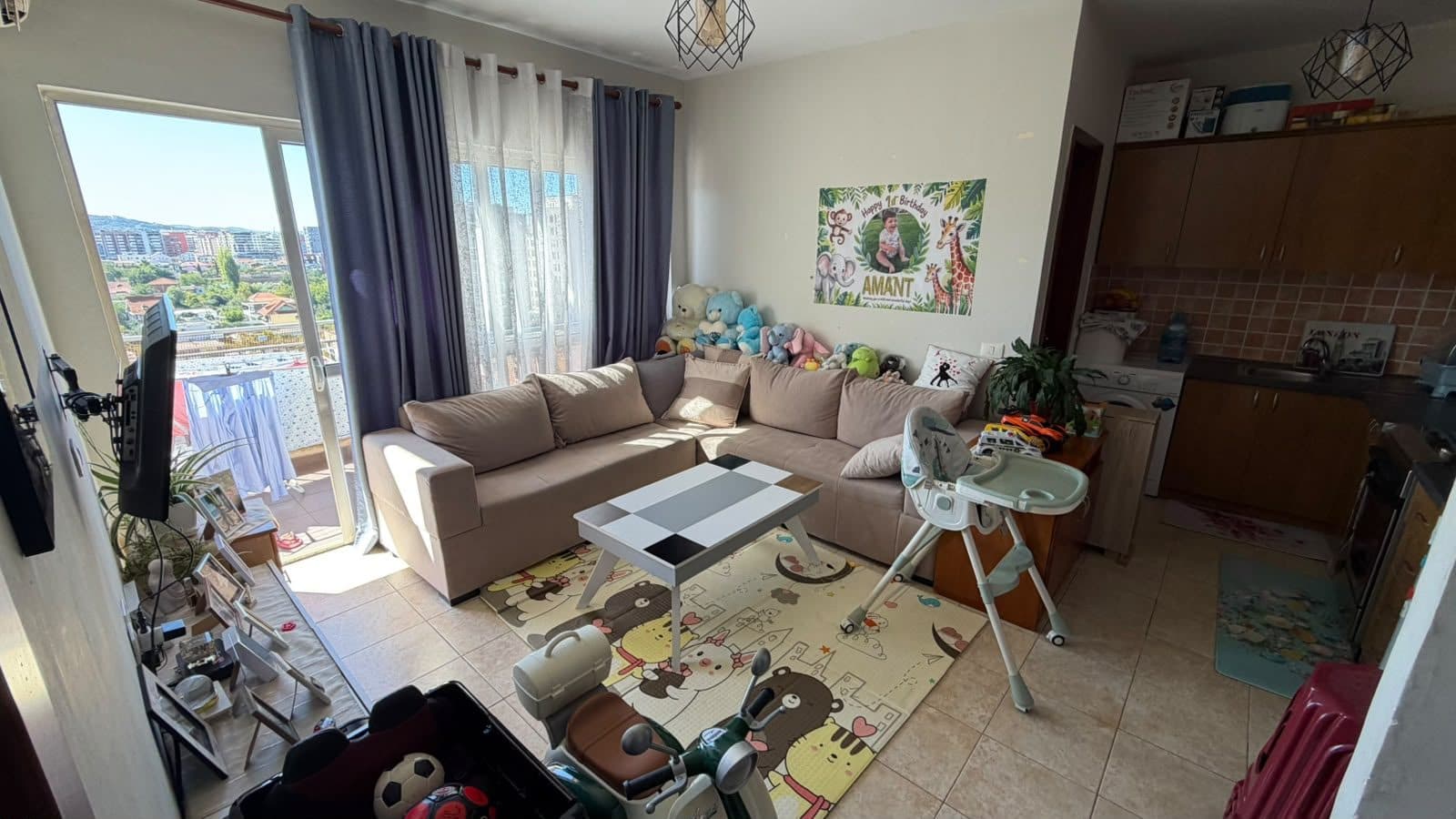 Shitet apartament 1+1 te Ish Fusha e Aviacionit