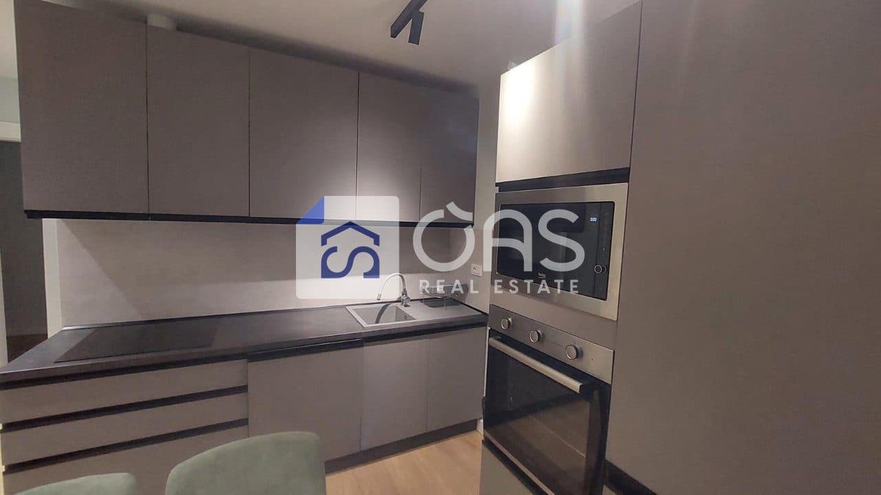 Jepet me qera apartament 1+1 Komuna e Parisit