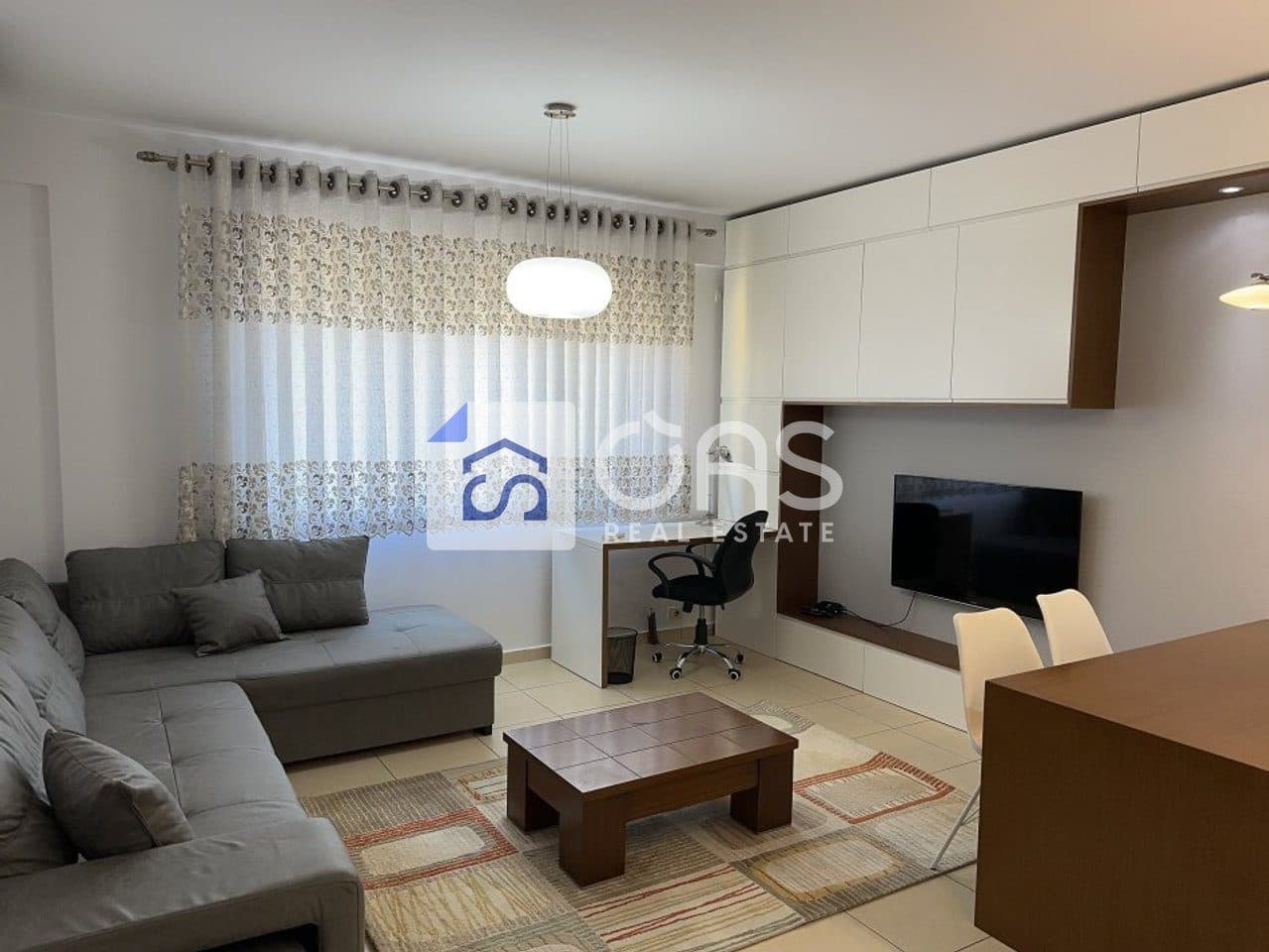Jepet me qera apartament 1+1 ne 5 Maj (Pallati Concord Center) 2
