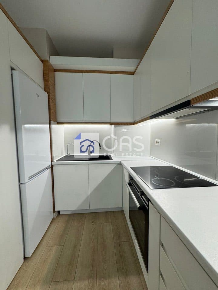 Jepet me qera apartament 2+1+2 Casa Italia 2