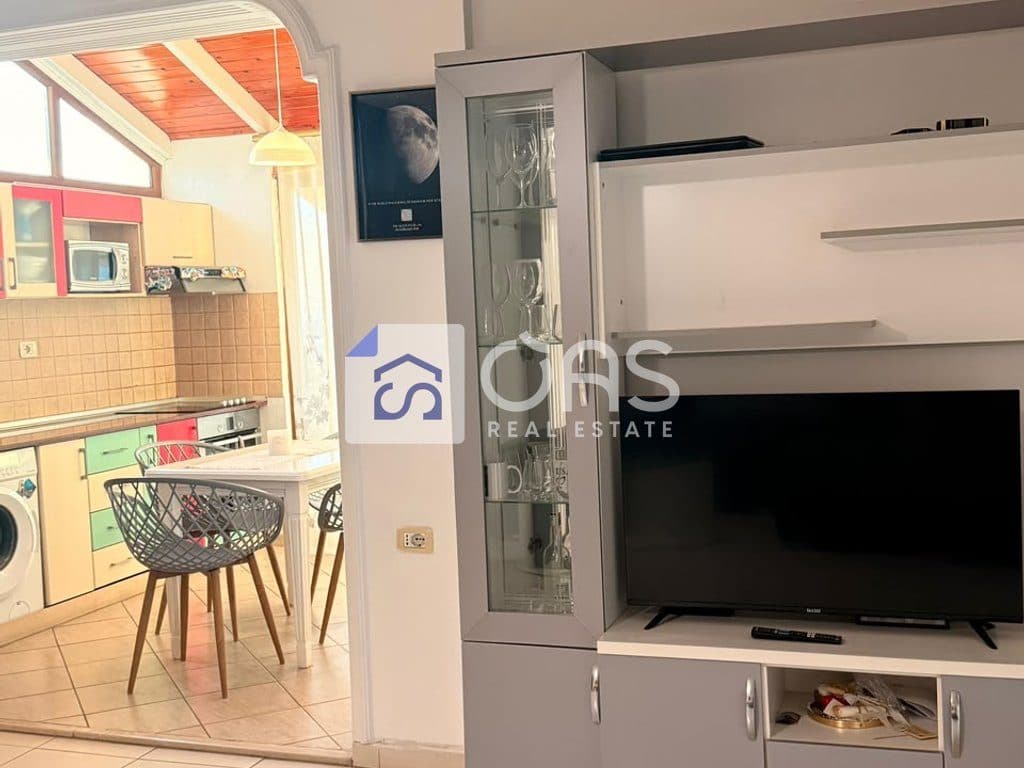 Jepet me qira Apartament 1+1 Rruga Fortuzi 3