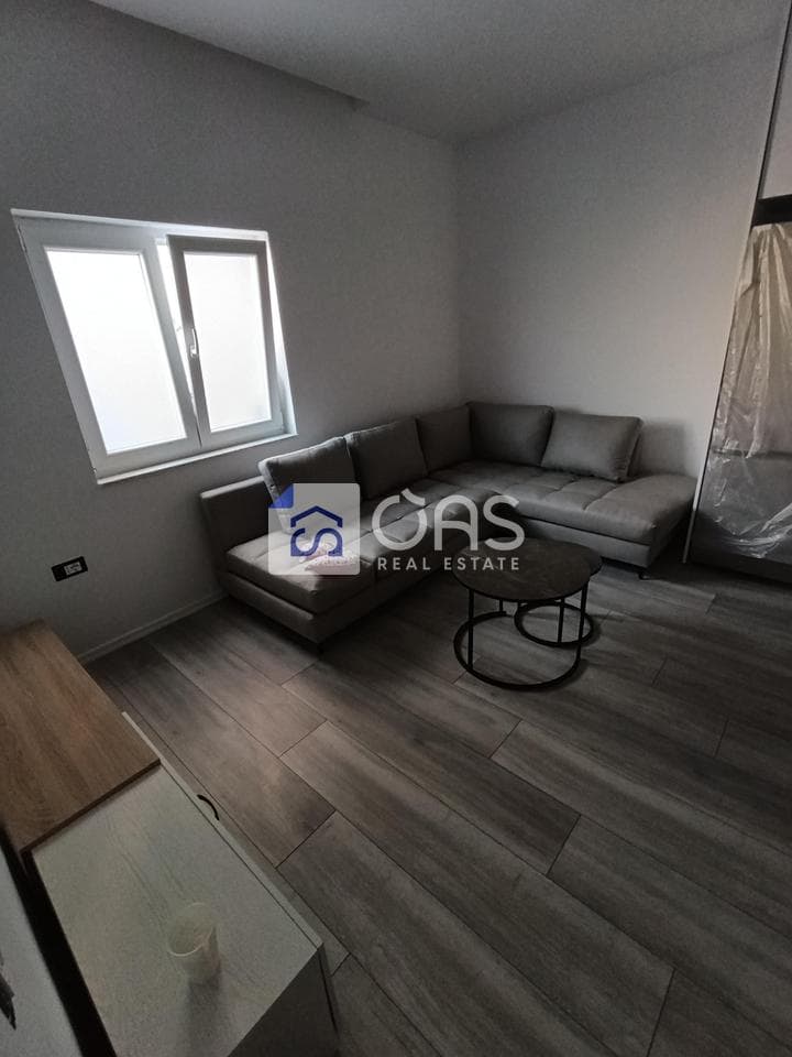 Jepet Apartament me qera 2+1 Ne Porcelan 4