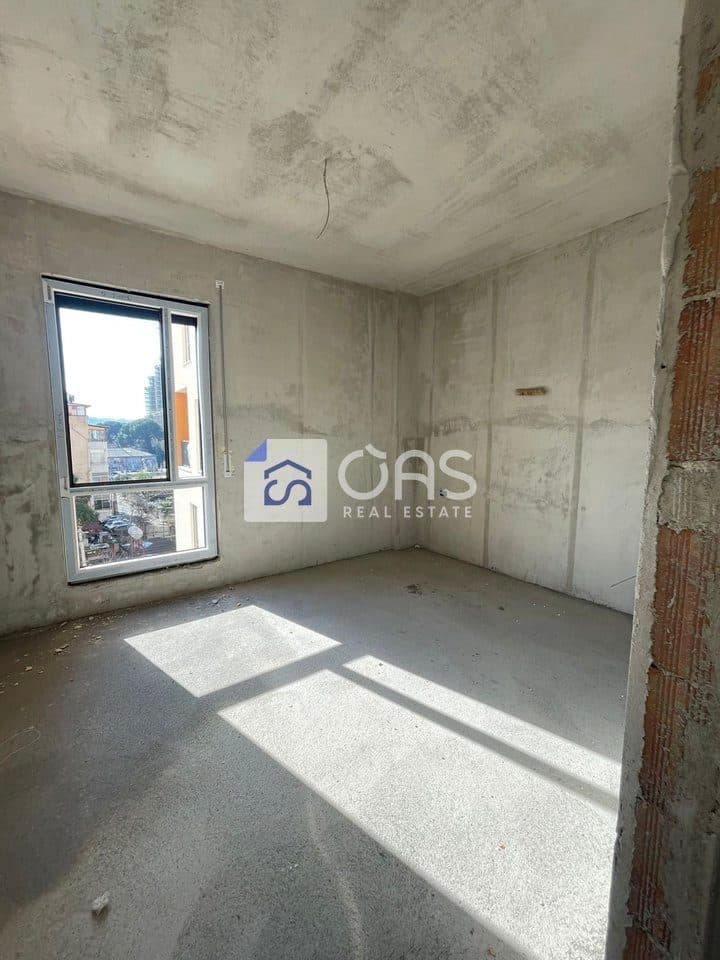 Shitet apartament 2+1+2 ne Don Bosko 3
