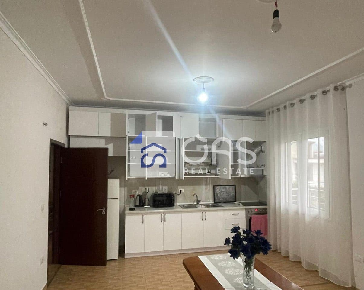 Jepet me qera apartament 2+1 ne 5 Maj 2