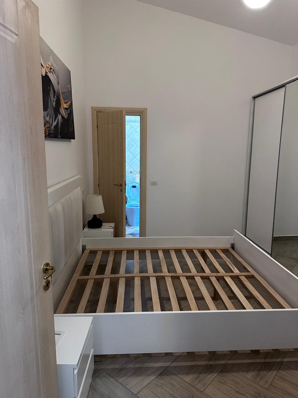 Apartament 2+1 Me Qira në Liqeni i Thatë, Tiranë - 900€ | 100 m² 3