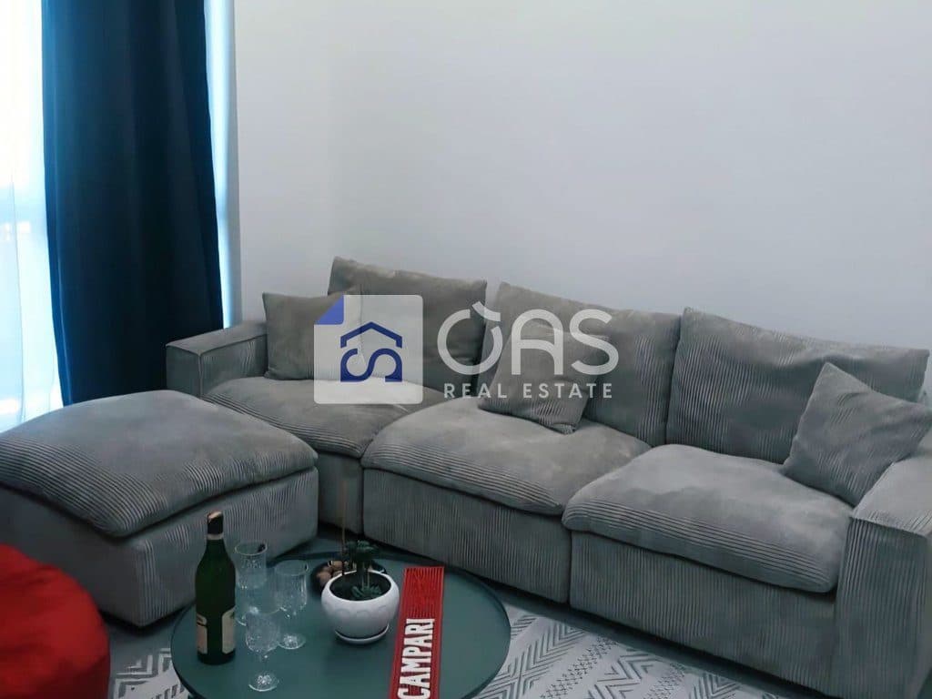 Jepet me qera apartament 1+1 te Rruga e Kavajes 4