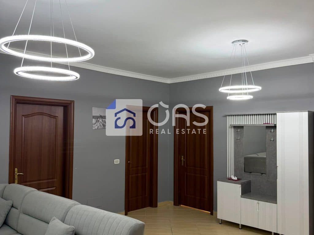 Jepet me qera Apartamenti 2+1 Kodra e diellit 2