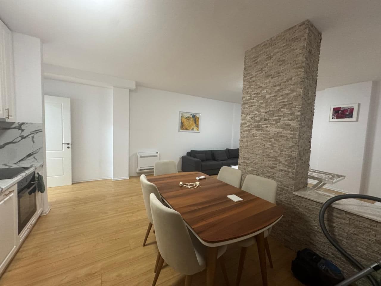 Jepet me Qera Apartament 1+1 Ne astir 2