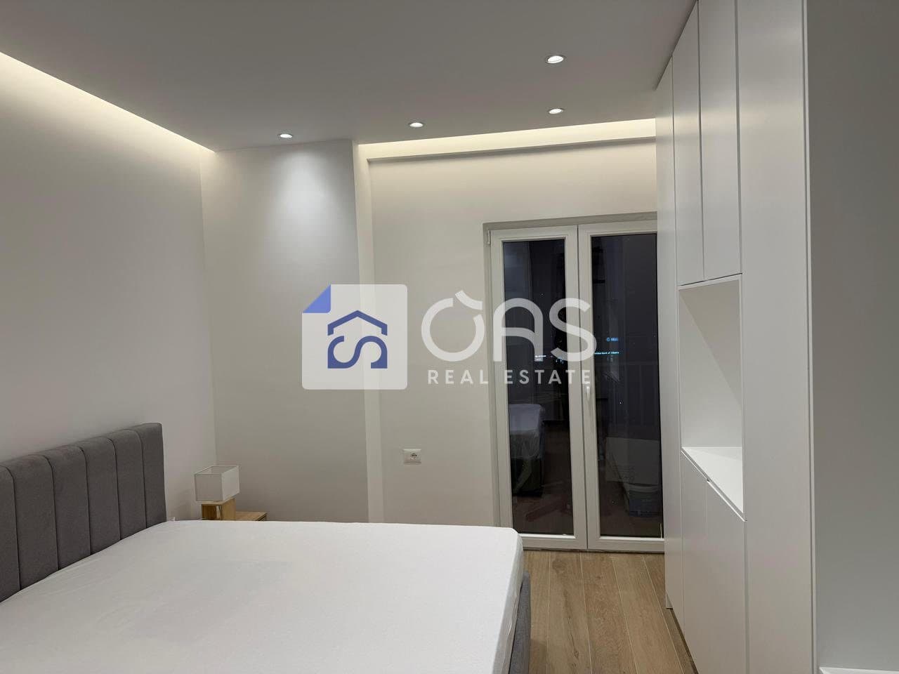 Jepet apartament me qera 1+1 ne zog te zi 3
