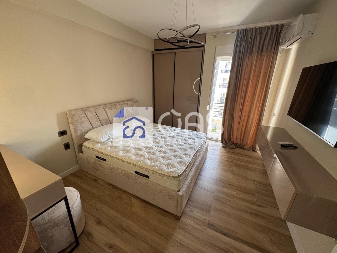 Apartament 1+1 Me Qira në Ish Parku, Tiranë - 600€ | 70 m²
