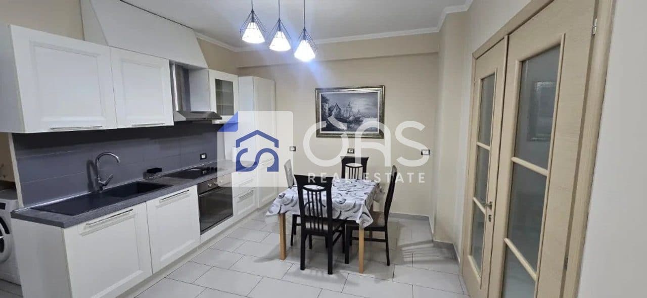 Jepet apartament me qera 2+1 ne Astir
