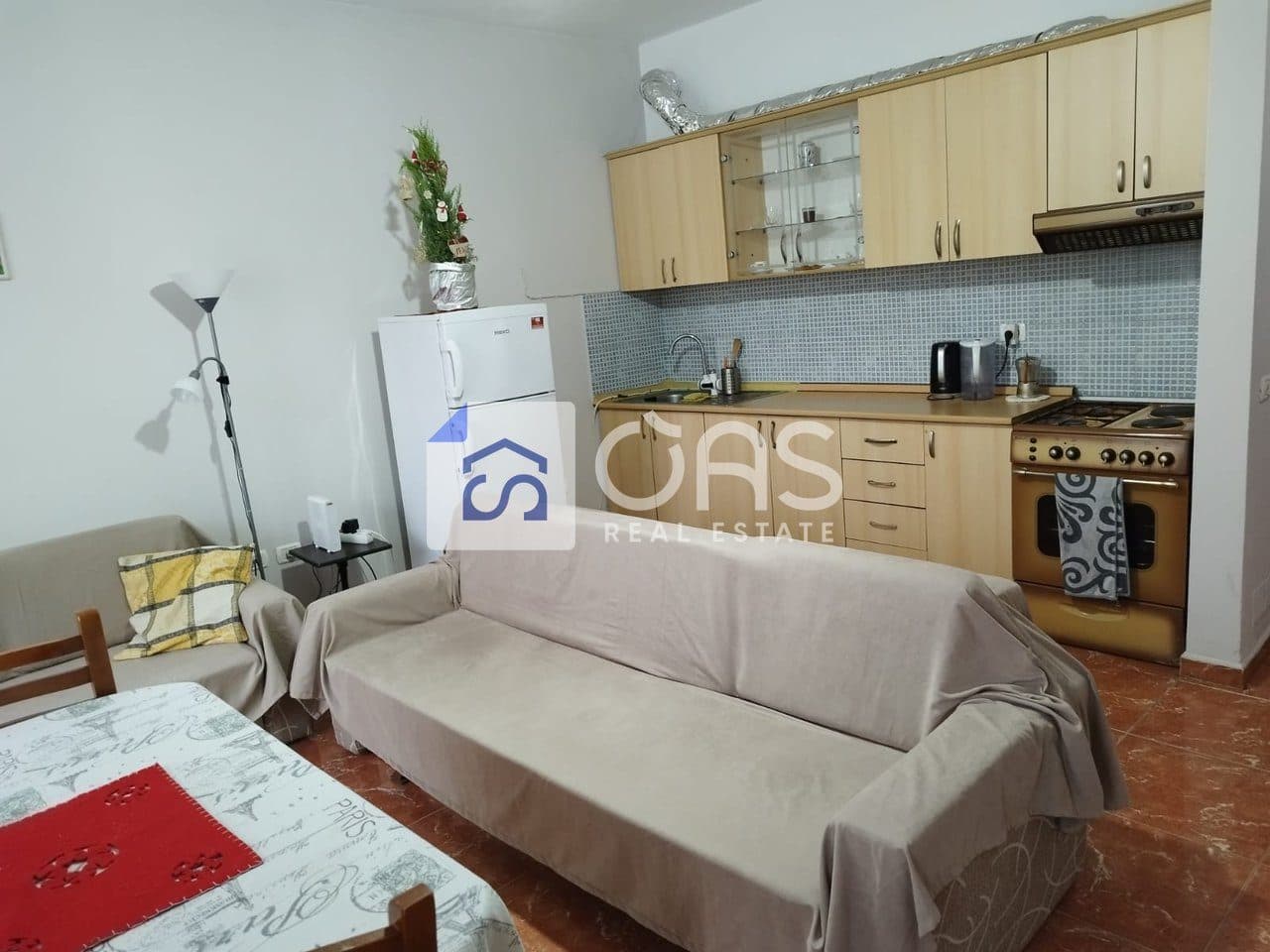 Jepet apartament me qera 1+1 Rruga Elbasanit 4