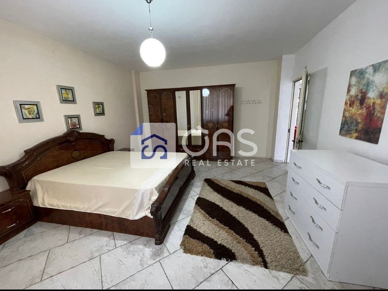 Jepet Apartament me qera 2+1 PAZARI I RI (SHKOLLA E KUQE) 2