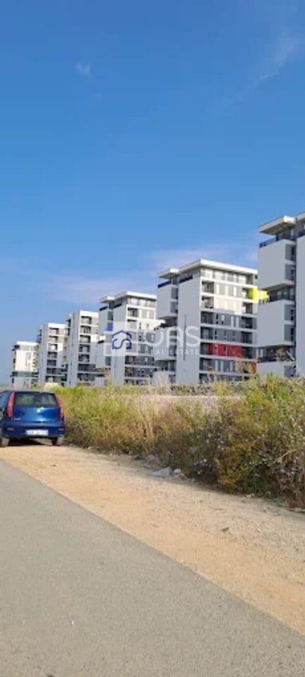 Shitet apartament 2+1 tek Univers City 1