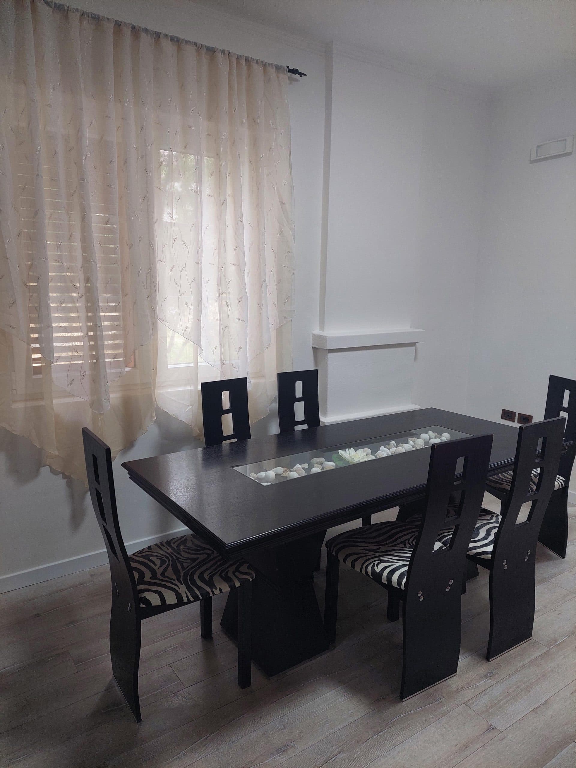 Jepet apartament me qera 2+1 Ne Ali Dem 3