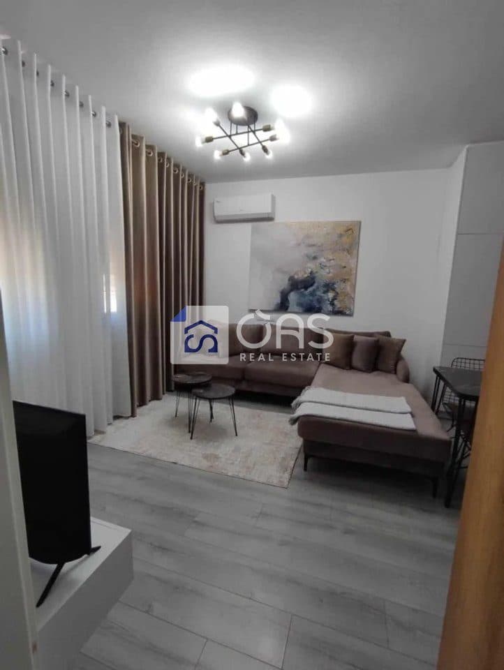 Jepet apartament me qera 1+1 Pallati Me Shigjeta