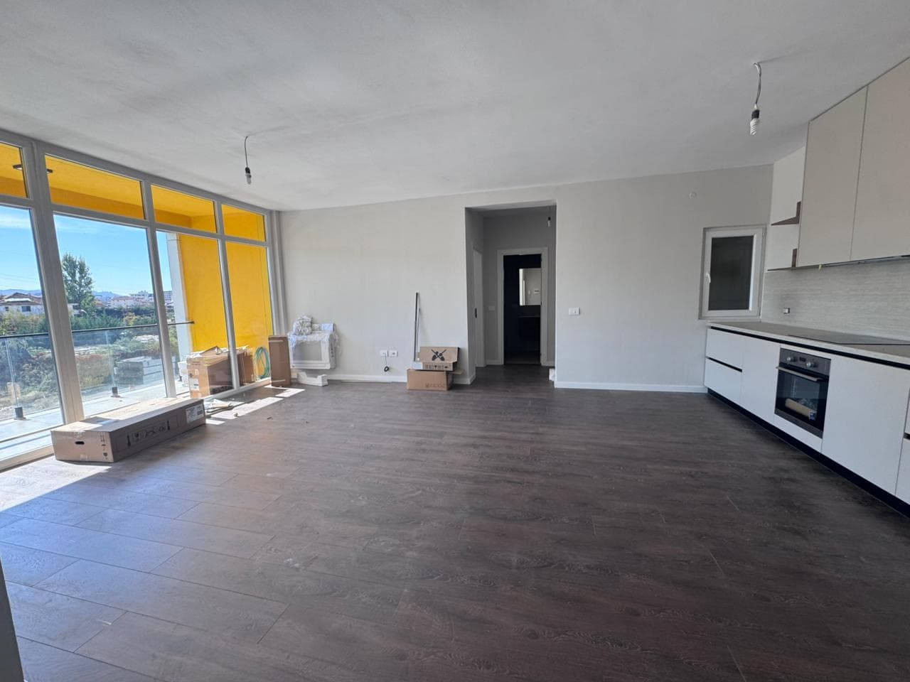 Jepet me qera apartament 2+1+2 Tek Bulevardi i Ri 3